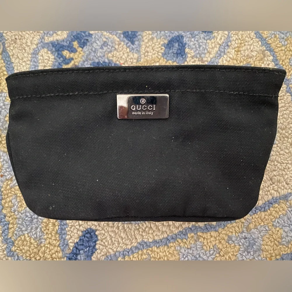 ⭐️HP⭐️Gucci|pouch - Picture 1 of 4